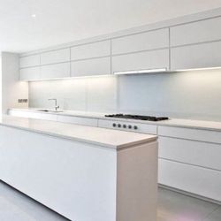 Custom Kitchen Cabinets 