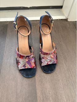 4 pairs of shoes - Anthropologie, Michael kors, converse, BCBG - size 7.5