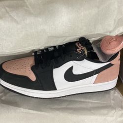Jordan 1 Low Coral 