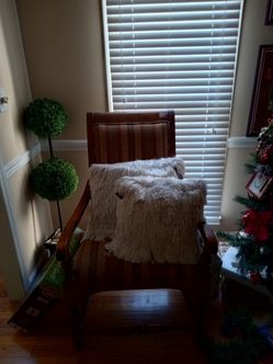 2 Heavy Duty Accents Chairs