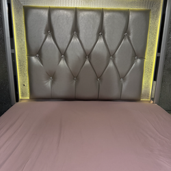 Bedding and dresser set