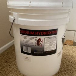50 Lb Pail Of Sodium Hydroxide For Soap Making for Sale in Glmn Hot Spgs,  CA - OfferUp