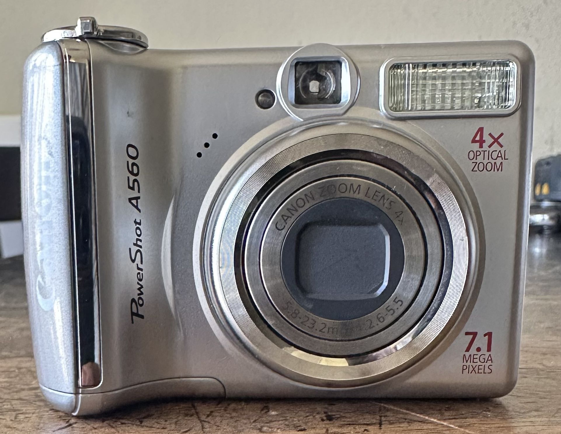 Canon PowerShot A560 7.1MP 4x Optical Zoom Digital Camera Silver AA Battery Oper