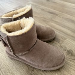 Bearpaw Boots 