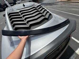 OEM 2020 Ford Mustang Factory Gloss Black Rear Spoiler – Genuine Ford Part