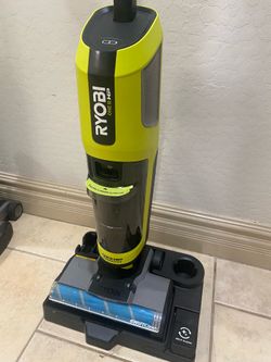 RYOBI Mop Vacuum w/ self cleaning stand