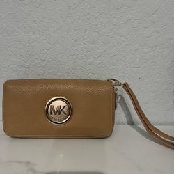 Michael kors wallet