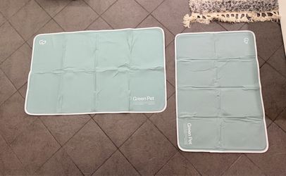 Green Pet Cooling Mats – Set of 2 (Size L & XL)
