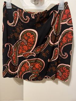 Women’s size 8 Silk Skort ($8)