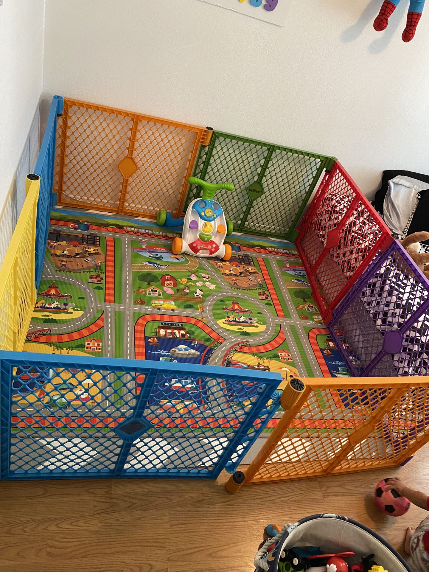 8 Panel Baby Play Yard