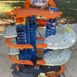 Hot Wheels Ultimate Garage 