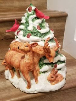 Cookie jar