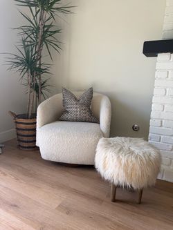 Boucle Swivel Chair