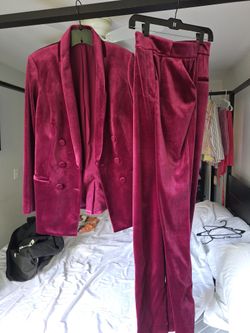 Womans Express Suit