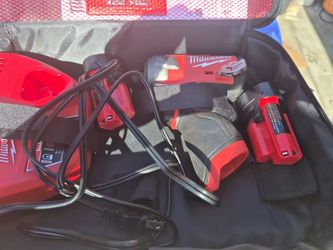 
Milwaukee
M12 FUEL SURGE 12V Lithium-Ion Brushless Cordless 1/4 in. Hex Impact Driver Compact Kit w/Two 2.0Ah Batteries, Bag STORE PRICE $199