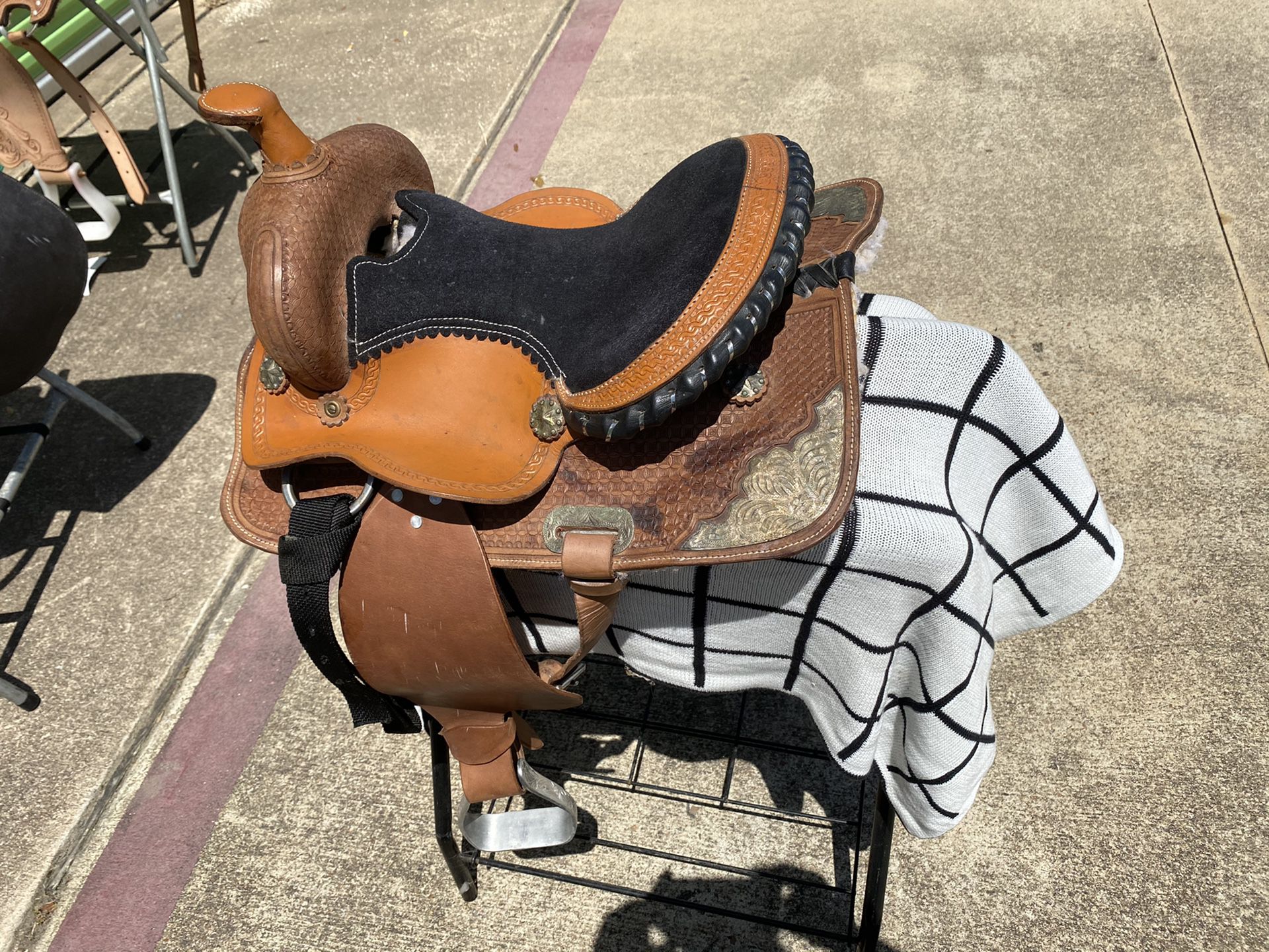 Western saddle Kids saddle size 13” black suede seat