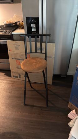 Barstool