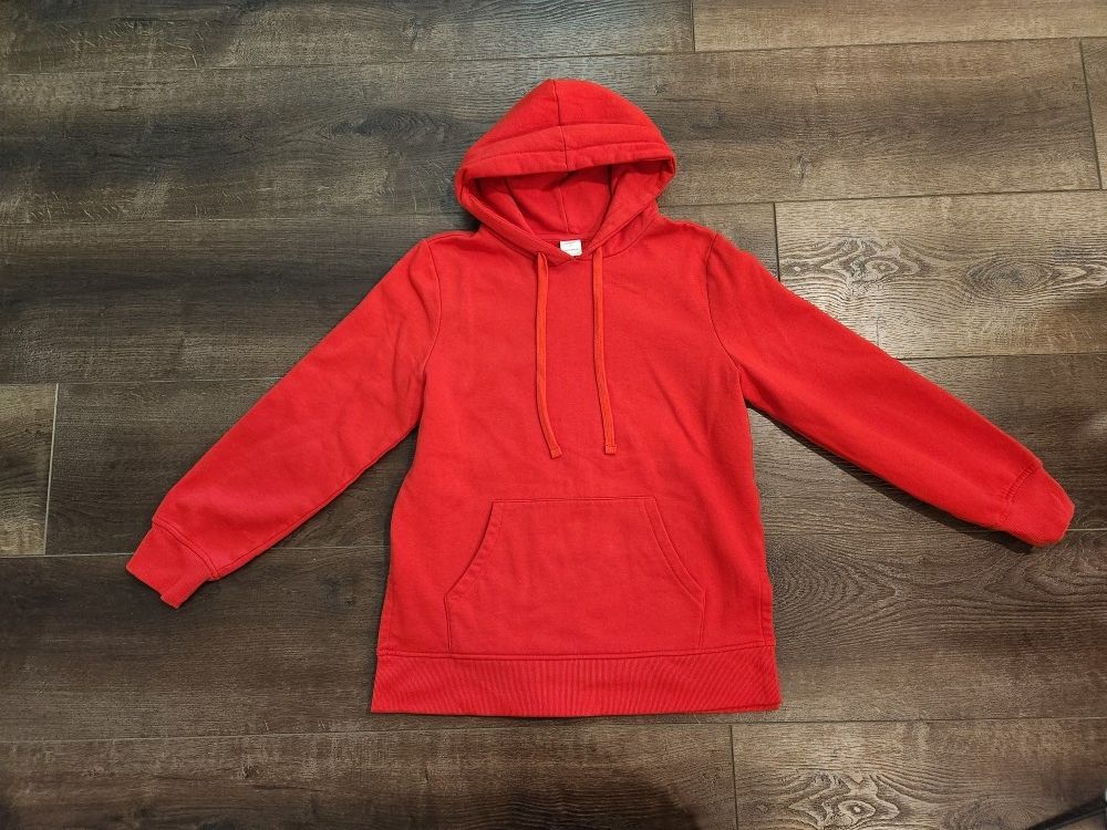 Amzon Essential red pullover hoodie with a kangaroo pocket. good condition, size M