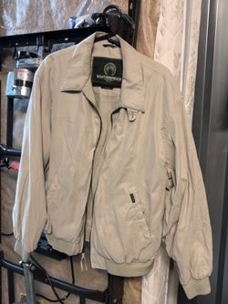 Weatherproof light men’s jacket