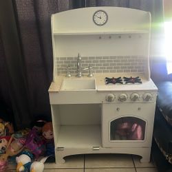 Play Kitchen 