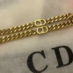 CD Choker And Bracelet 