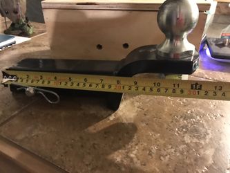Heavy Duty Tow Hitch & Premium Magnetic 2 inch ball