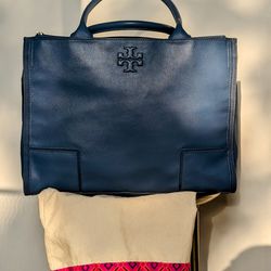Tory Burch Tote Bag, Navy Blue for Sale in Cumming, GA - OfferUp