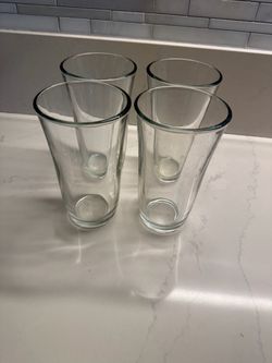 Set of 4 Clear Glass Drinking Glasses / Tumblers β $5