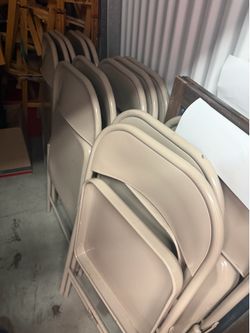 20 Metal Folding Chairs
