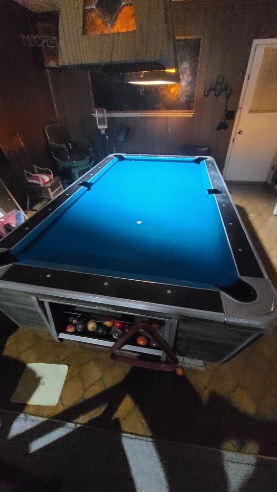 United Billiards Coin Operated Professional Pool Table