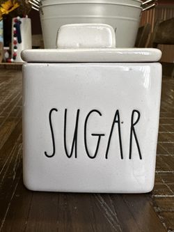 Rae Dunn Sugar $5