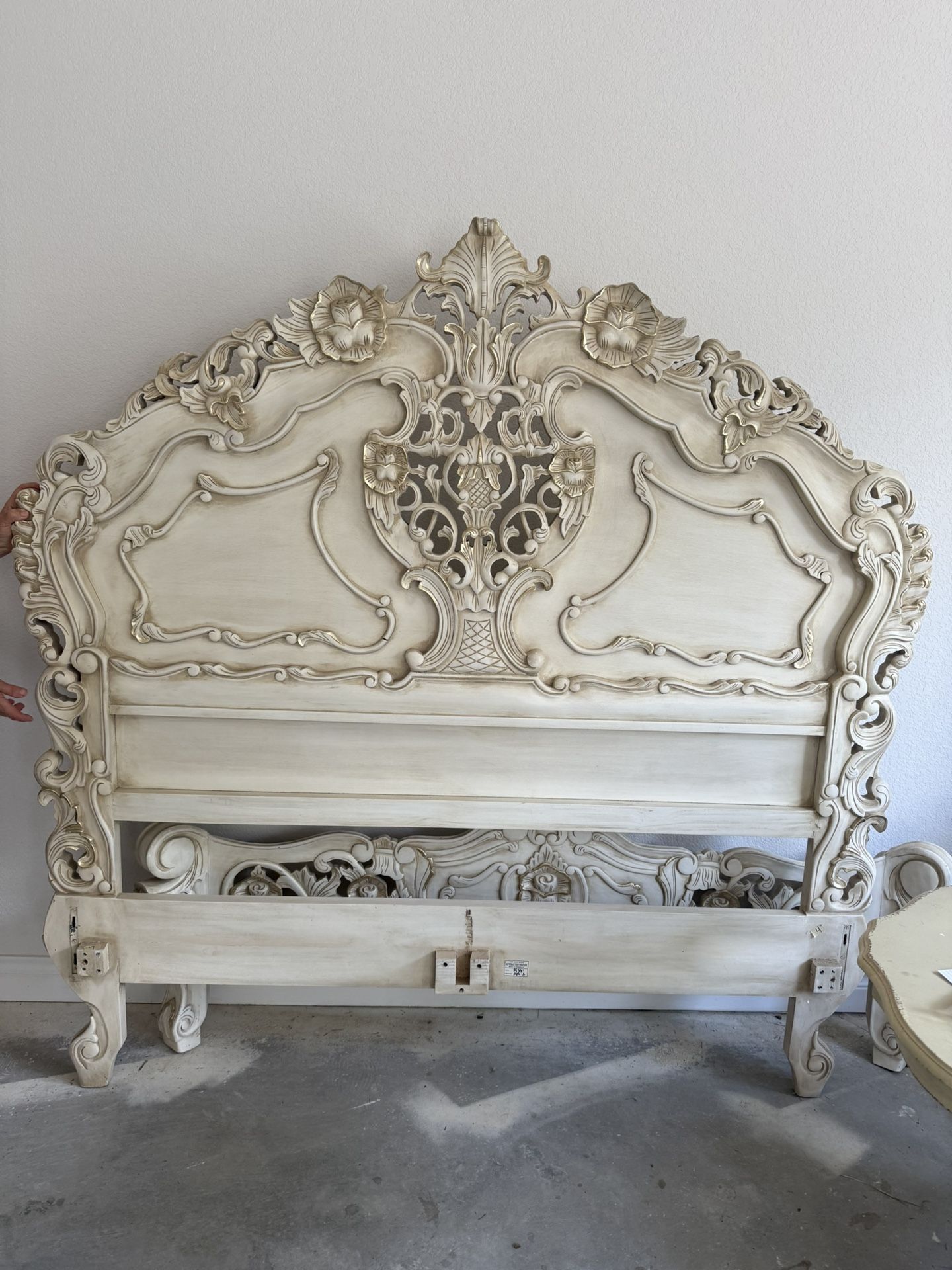 Vintage Ornate Full-Size Bed Frame