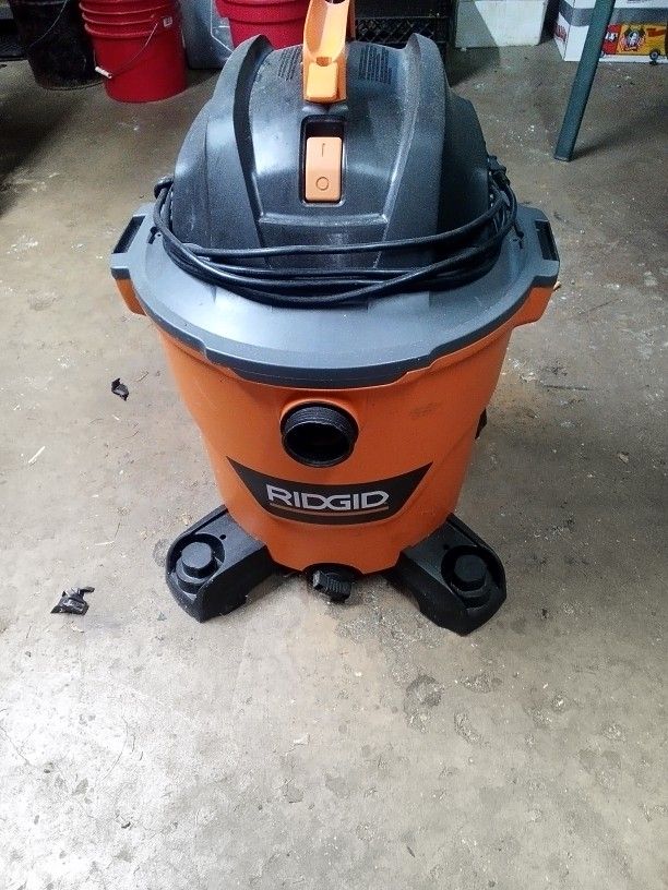 Ridgid 12 Gallon Shop Vac No Wheels