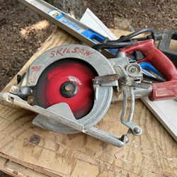 Skilsaw Circular Saw
