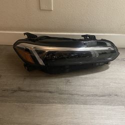 Headlight Honda Civic Right Passenger Side Perfect Condition2024-2025. 