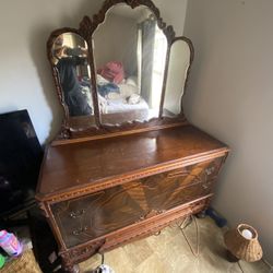 Antique Dresser Set