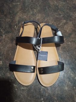 American Eagle Slippers 