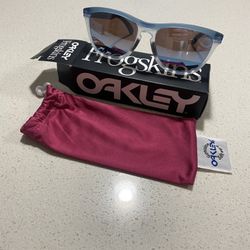 Oakley Frogskin Sunglasses