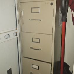 Commercial Filing Cabinet 