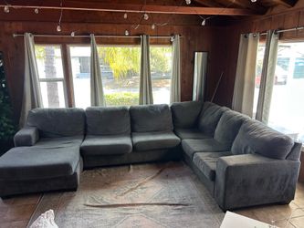 Large Modular Gray Sectional Sofa - Super Comfortable & Rearrangable