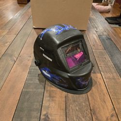 Chicago Electric Auto-Darkening Welding Helmet with blue flames, DIN 9-13 range