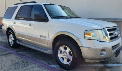 Ford Expedition Full-Size SUV