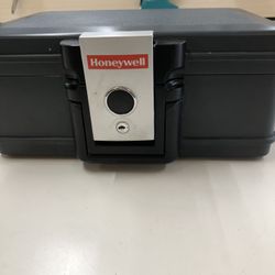 Honeywell Safe