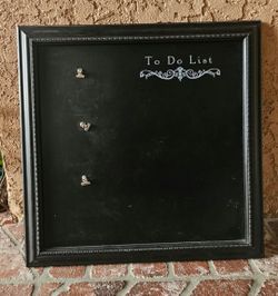 FRAMED "TO DO LIST" BOARD