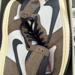 Mocha Jordan 1 Size 11