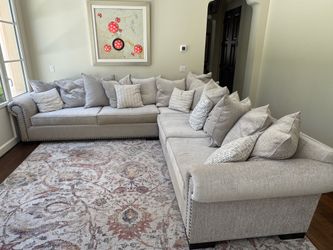 Sectional sofa couch