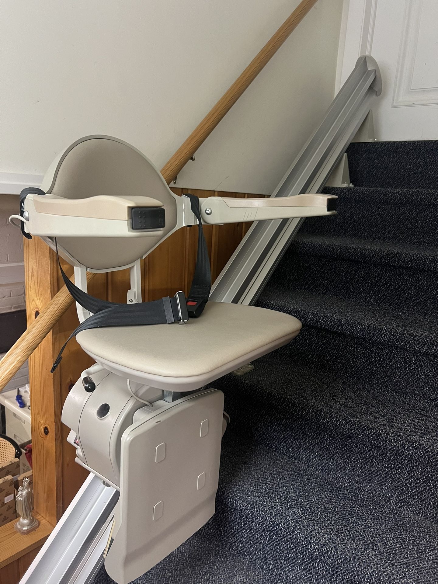 Bruno SRE-3000 Chair Stairlift
