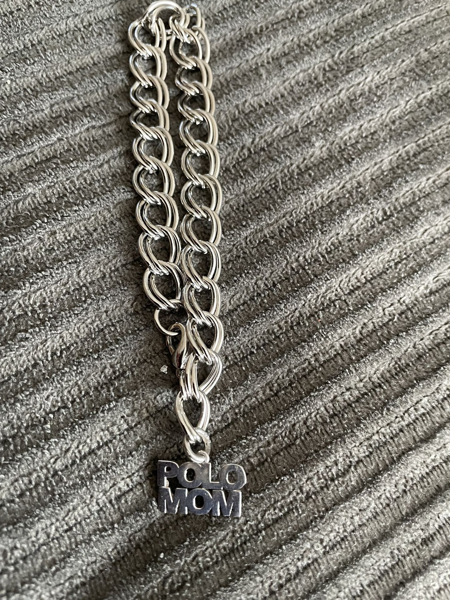 Stainless steel silver bracelet with “pollo- mom charm - 8 inches long