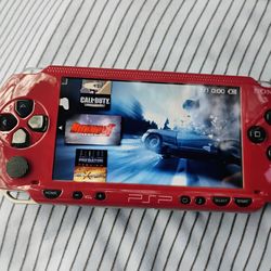 LIKE NEW !!!! PSP WITH 5,000 GAMES