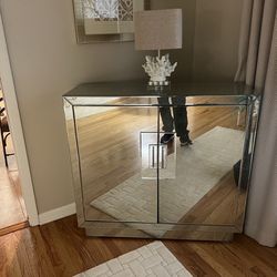 Luxury Mirror Cabinet